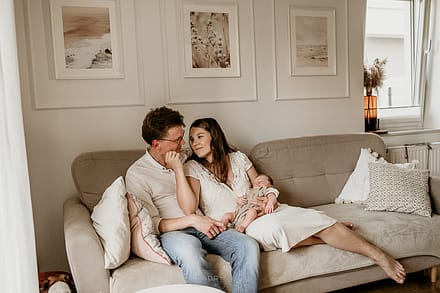 Naturalna Sesja noworodkowa w domu Kraków