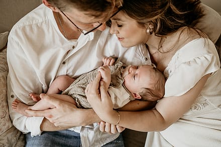 Sesja noworodkowa lifestyle w domu Kraków