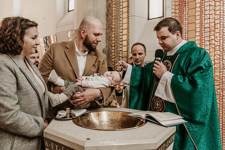 Fotograf na chrzest kraków polanie główki